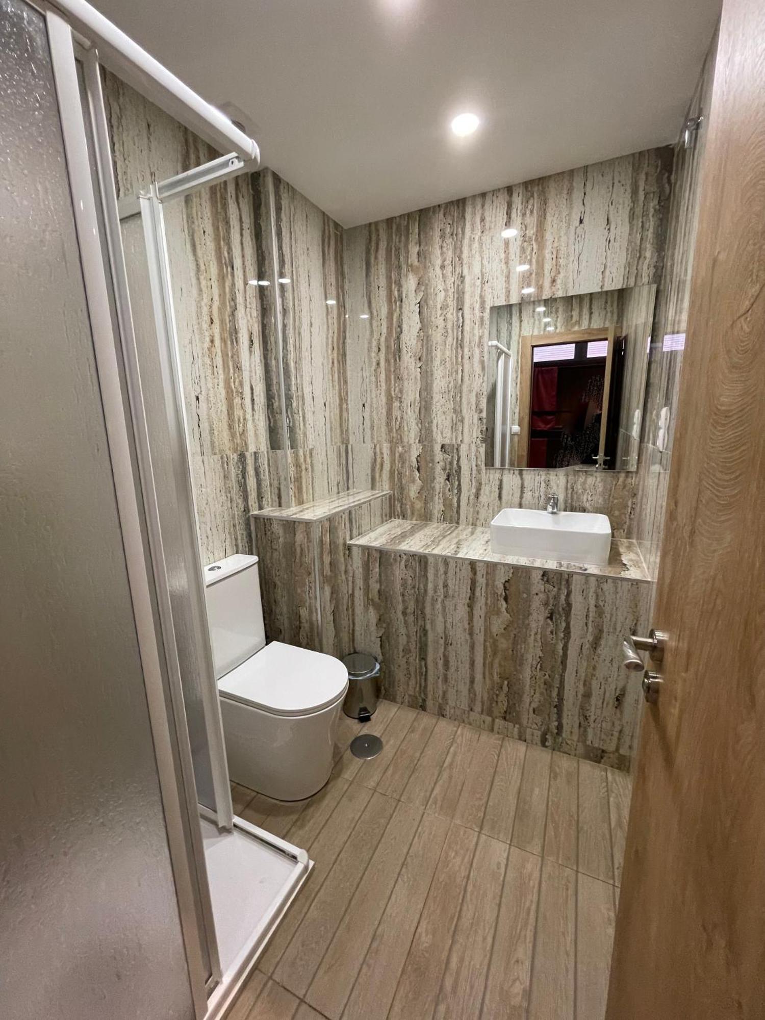 Velvet Hostels Pacifico Мадрид Екстер'єр фото
